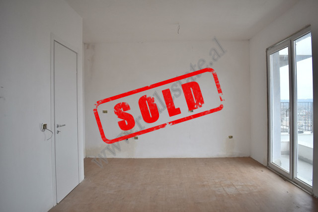 Apartament 2+1 ne shitje tek Kompleksi Univers City ne Tirane.&nbsp;
Eshte e pozicionuar ne katin e